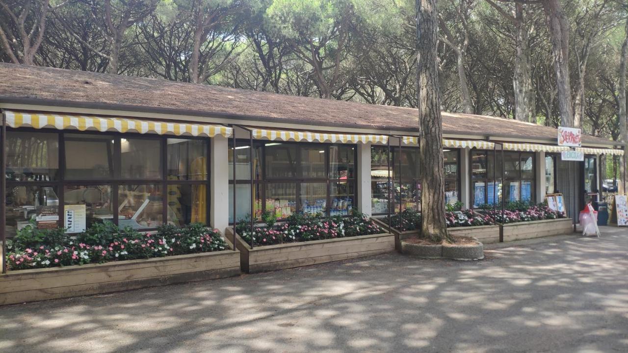 Mareblue Mobilhomes On Camping Mare E Pineta Lido di Spina Exterior photo